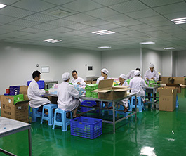 饮料包装现场